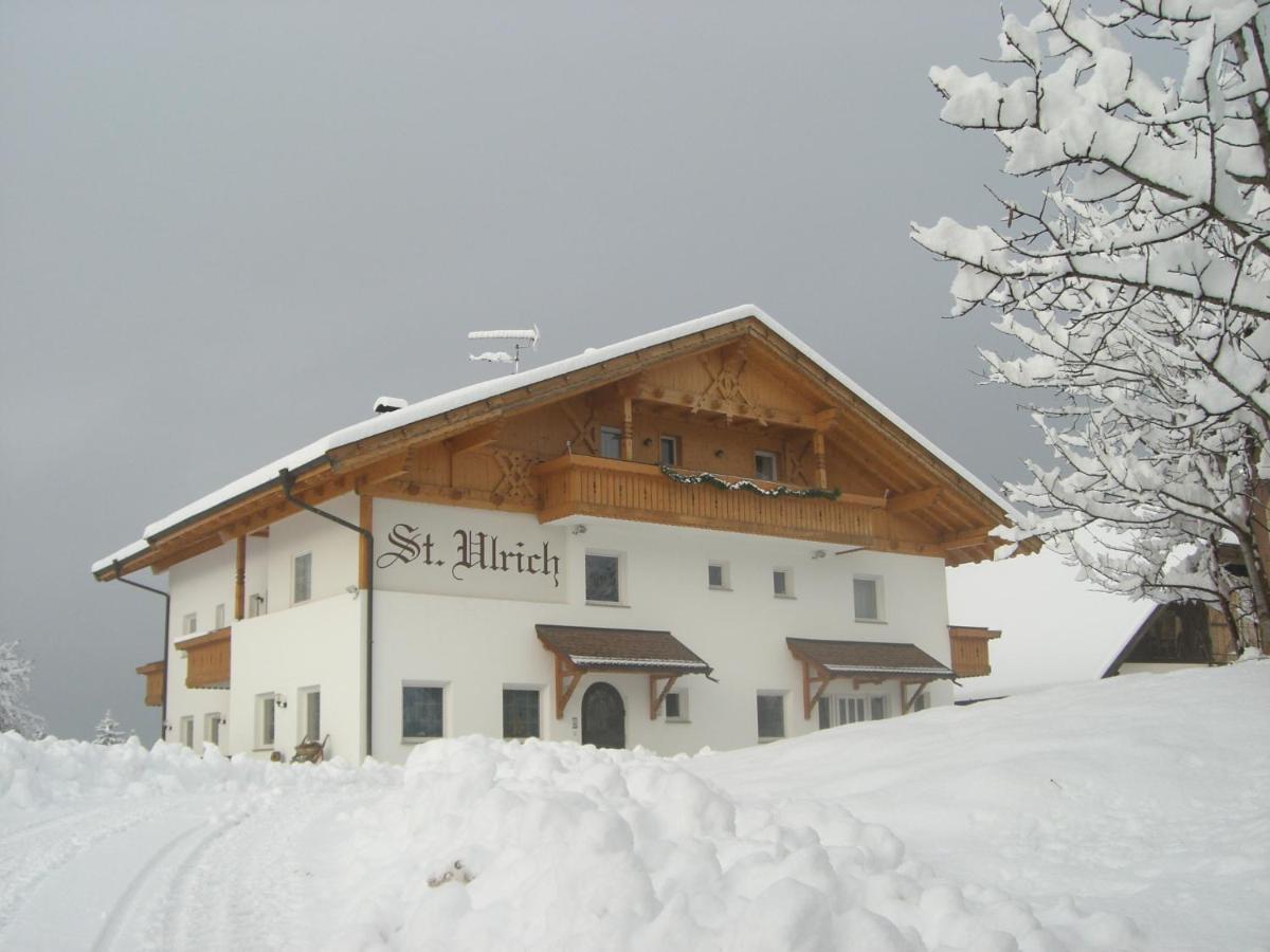 Gasthof St. Ulrich Meltina Esterno foto