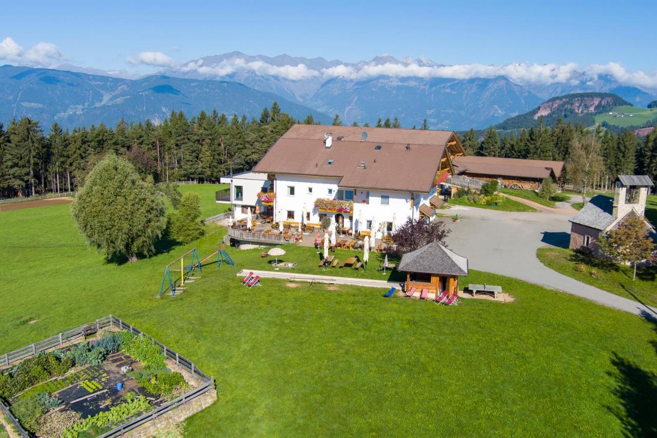 Gasthof St. Ulrich Meltina Esterno foto