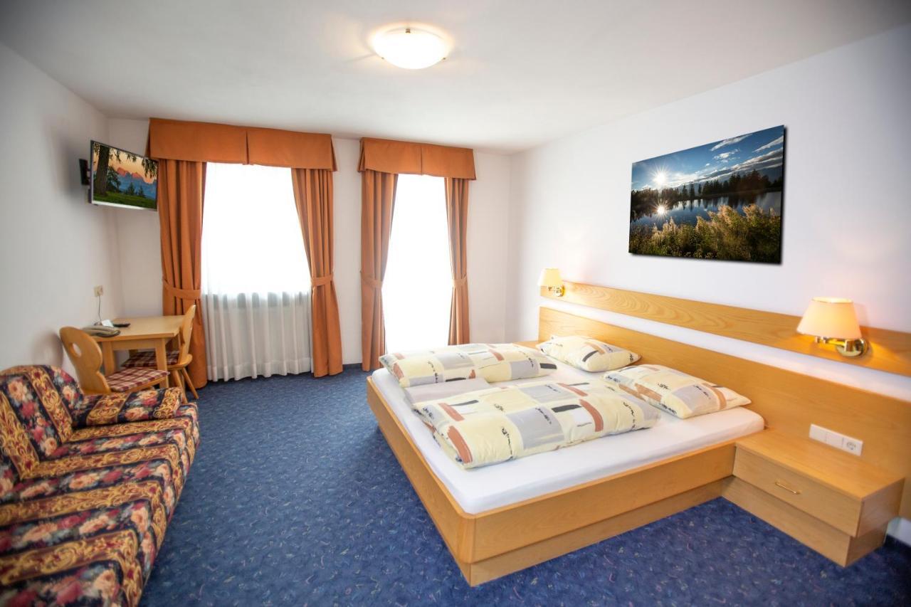 Gasthof St. Ulrich Meltina Esterno foto