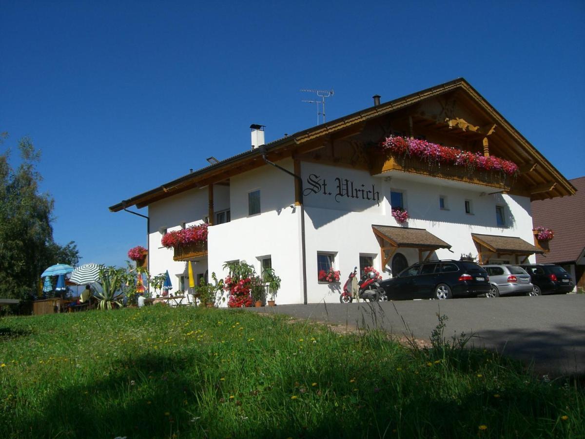 Gasthof St. Ulrich Meltina Esterno foto